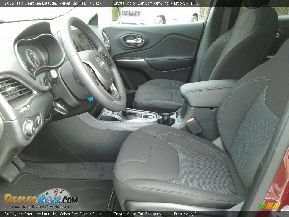 2019 Jeep Cherokee Latitude Velvet Red Pearl / Black Photo #9