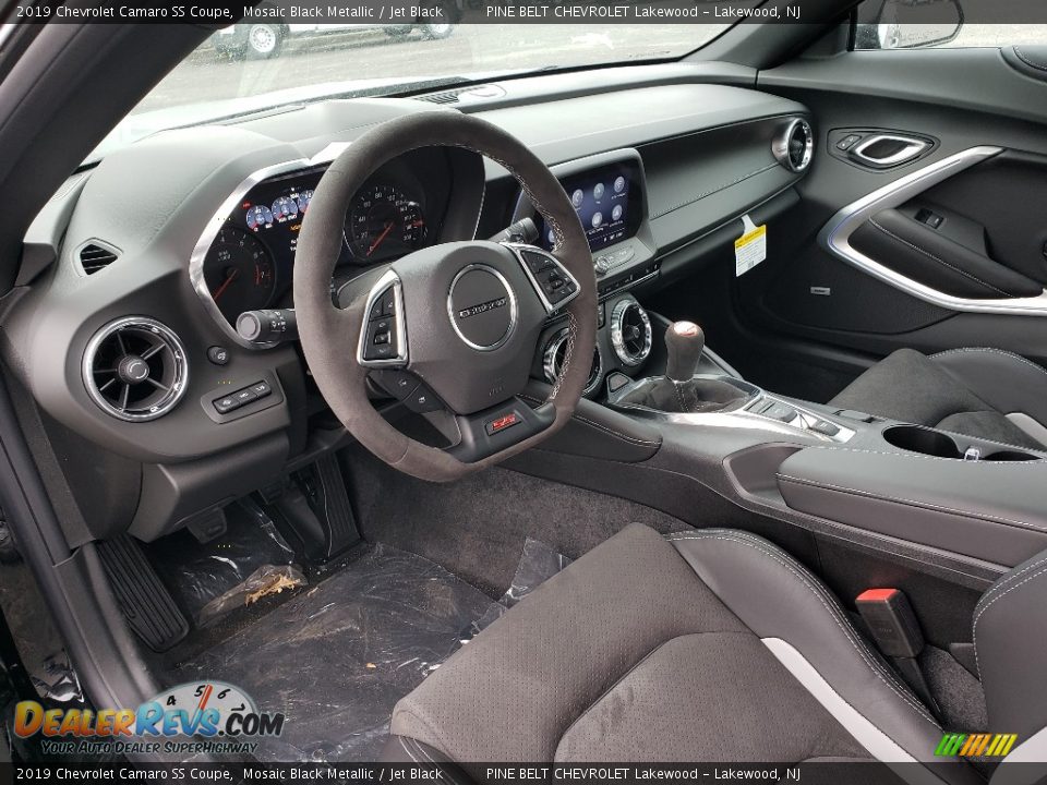 Front Seat of 2019 Chevrolet Camaro SS Coupe Photo #6