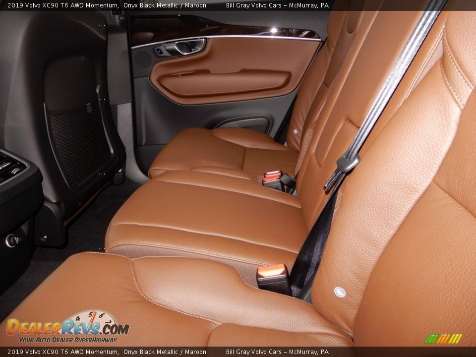 2019 Volvo XC90 T6 AWD Momentum Onyx Black Metallic / Maroon Photo #8