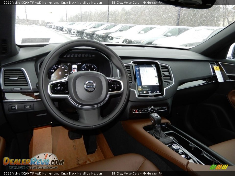2019 Volvo XC90 T6 AWD Momentum Onyx Black Metallic / Maroon Photo #9