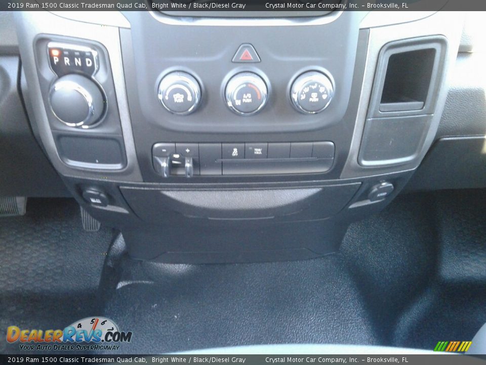 2019 Ram 1500 Classic Tradesman Quad Cab Bright White / Black/Diesel Gray Photo #16