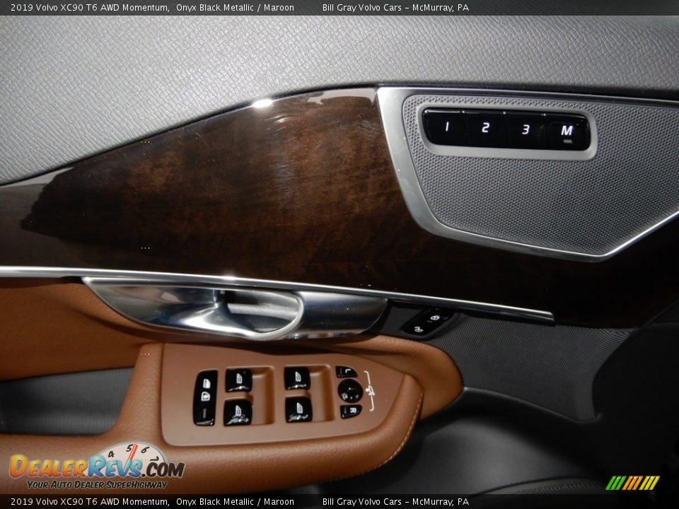 2019 Volvo XC90 T6 AWD Momentum Onyx Black Metallic / Maroon Photo #10