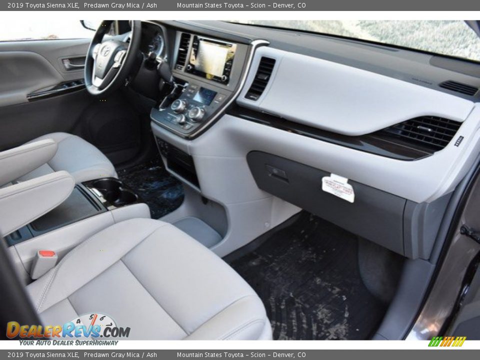 2019 Toyota Sienna XLE Predawn Gray Mica / Ash Photo #11