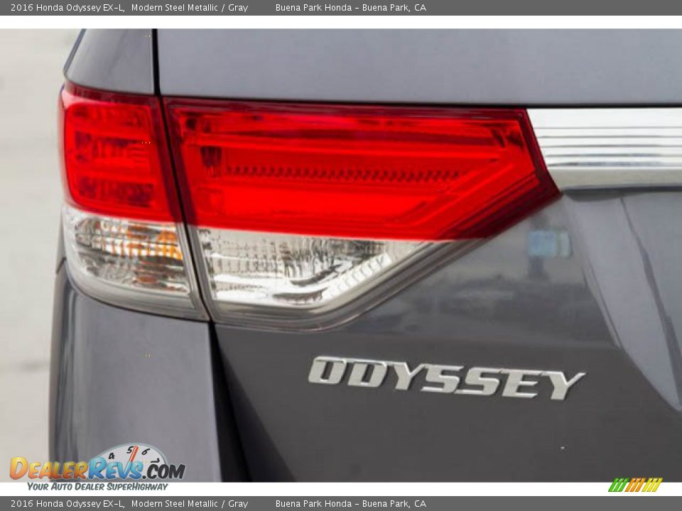 2016 Honda Odyssey EX-L Modern Steel Metallic / Gray Photo #11