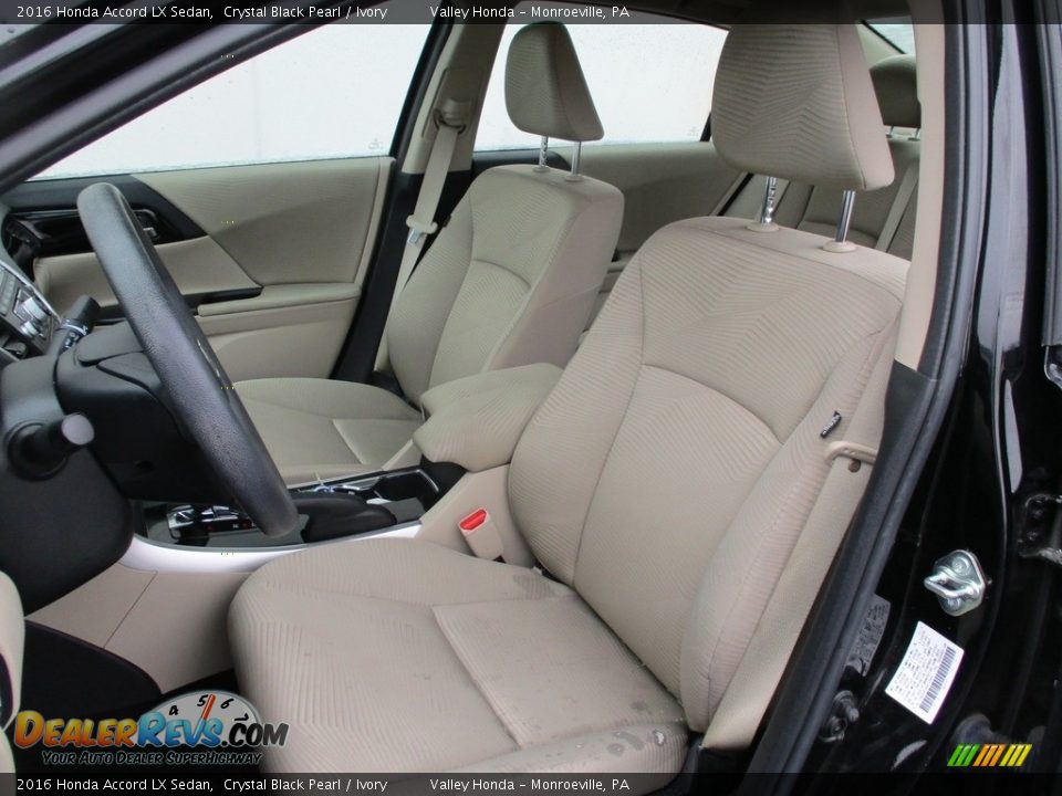2016 Honda Accord LX Sedan Crystal Black Pearl / Ivory Photo #10
