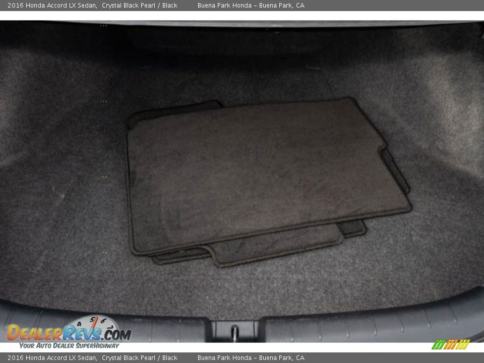 2016 Honda Accord LX Sedan Crystal Black Pearl / Black Photo #18
