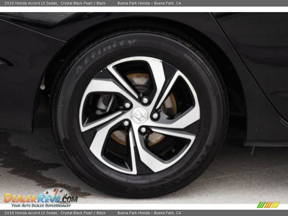 2016 Honda Accord LX Sedan Crystal Black Pearl / Black Photo #31