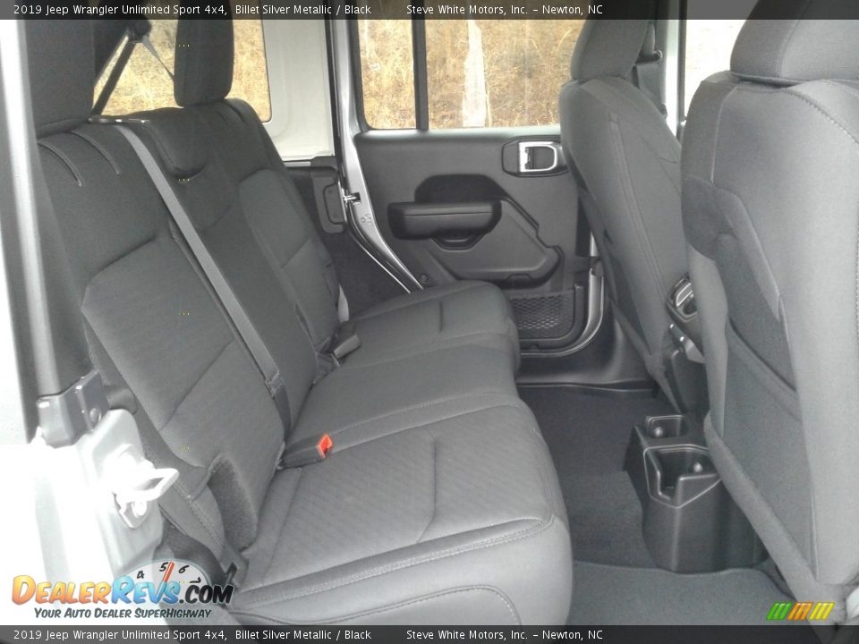 2019 Jeep Wrangler Unlimited Sport 4x4 Billet Silver Metallic / Black Photo #13