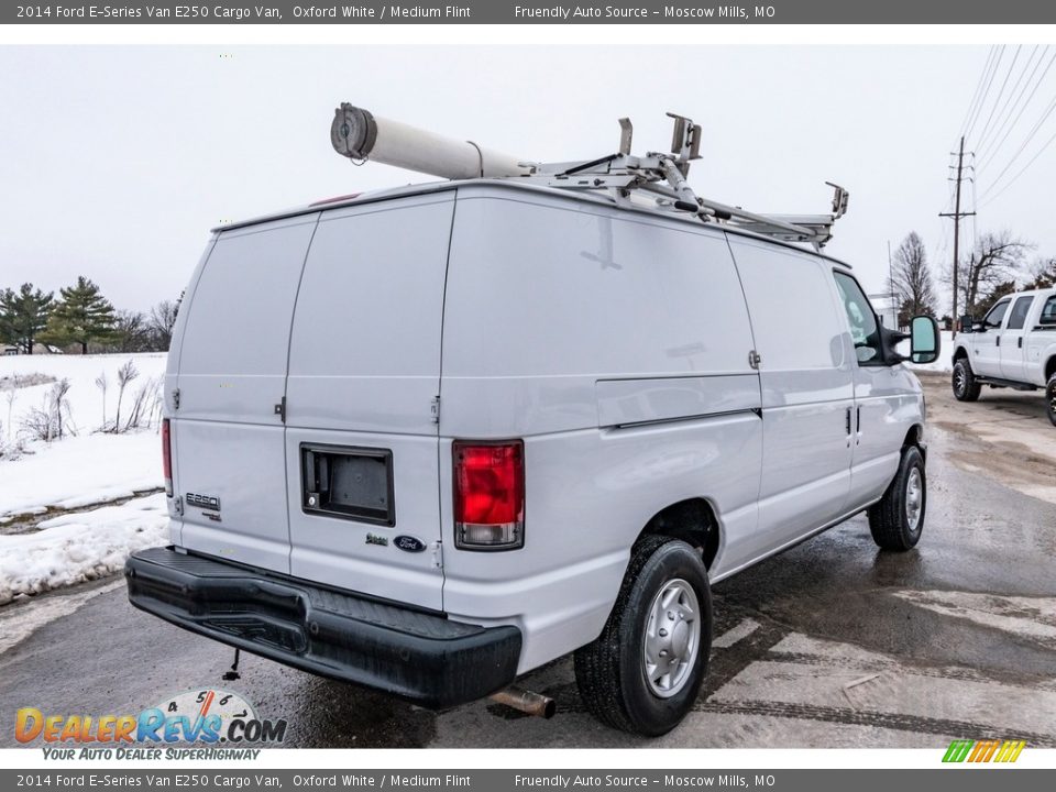 2014 Ford E-Series Van E250 Cargo Van Oxford White / Medium Flint Photo #4