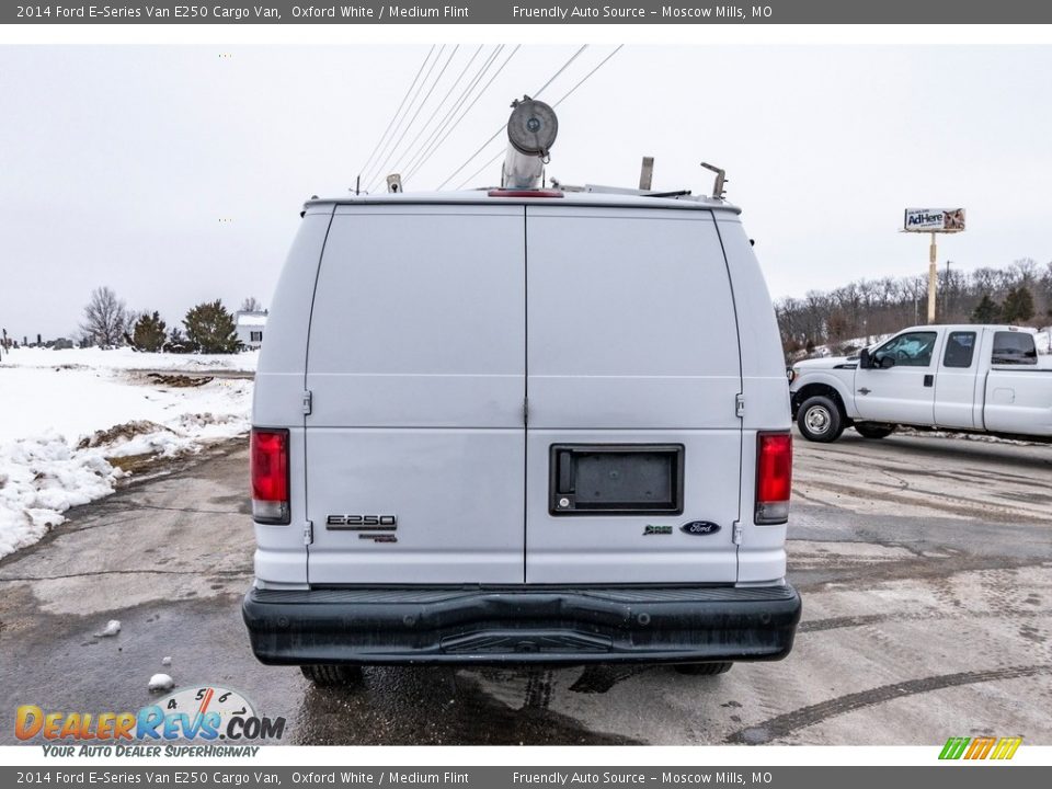 2014 Ford E-Series Van E250 Cargo Van Oxford White / Medium Flint Photo #5