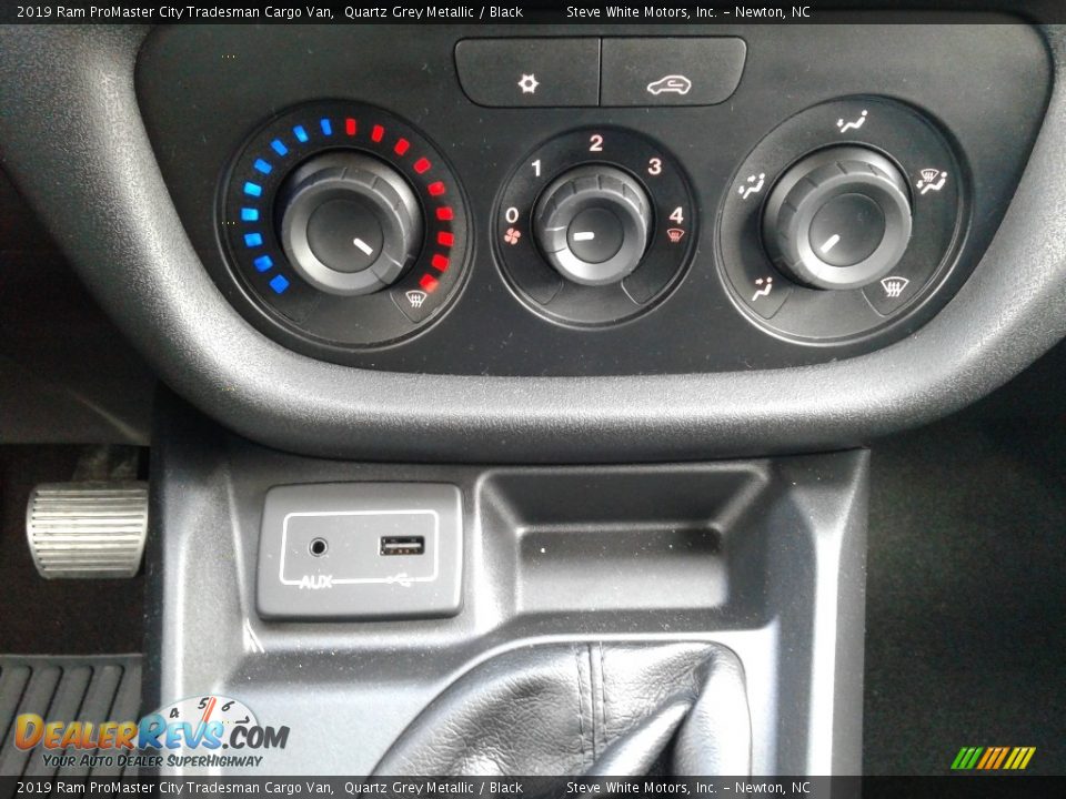 Controls of 2019 Ram ProMaster City Tradesman Cargo Van Photo #21