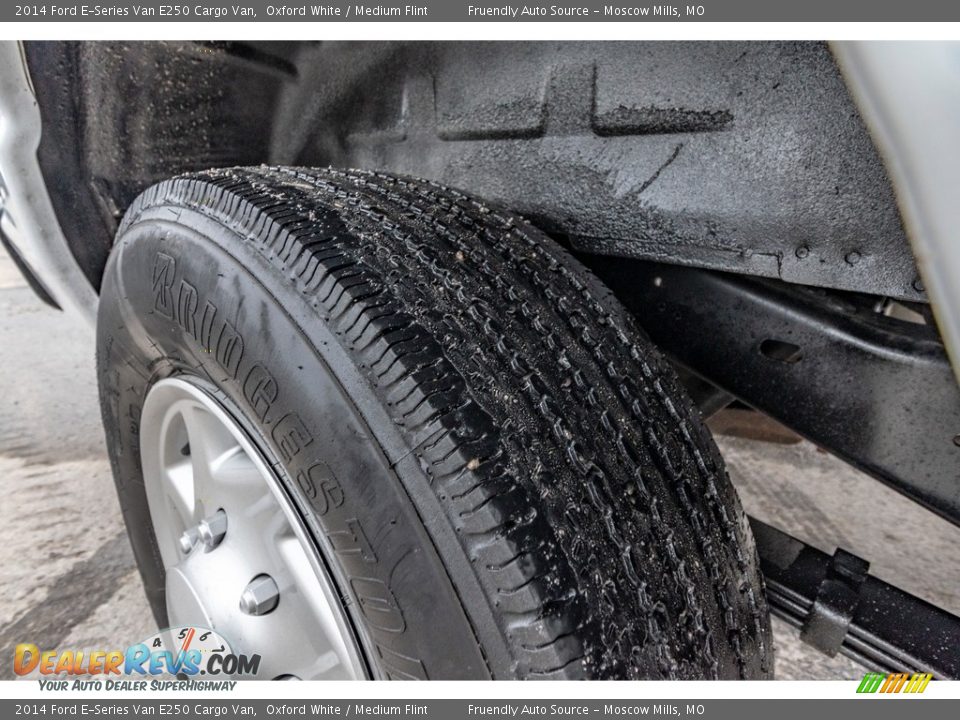 2014 Ford E-Series Van E250 Cargo Van Oxford White / Medium Flint Photo #12