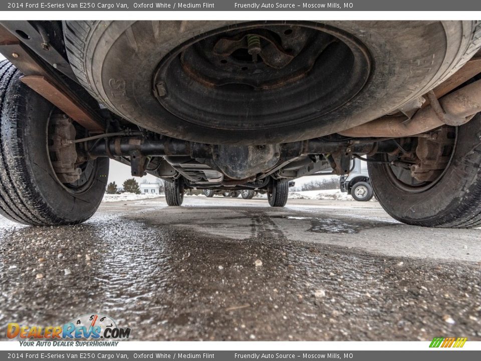 2014 Ford E-Series Van E250 Cargo Van Oxford White / Medium Flint Photo #13