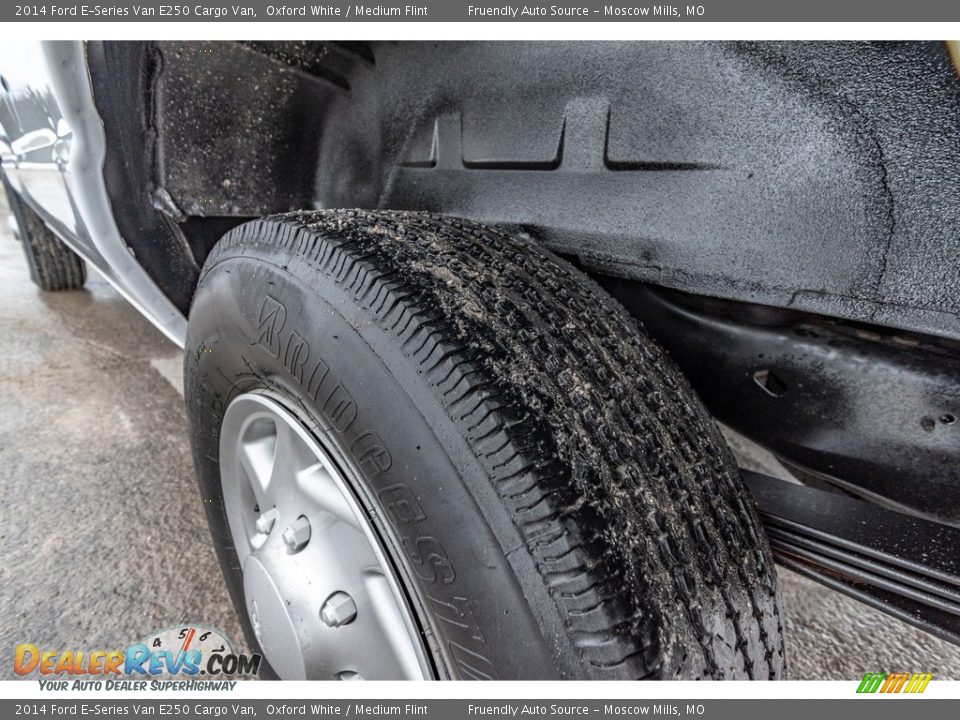 2014 Ford E-Series Van E250 Cargo Van Oxford White / Medium Flint Photo #14