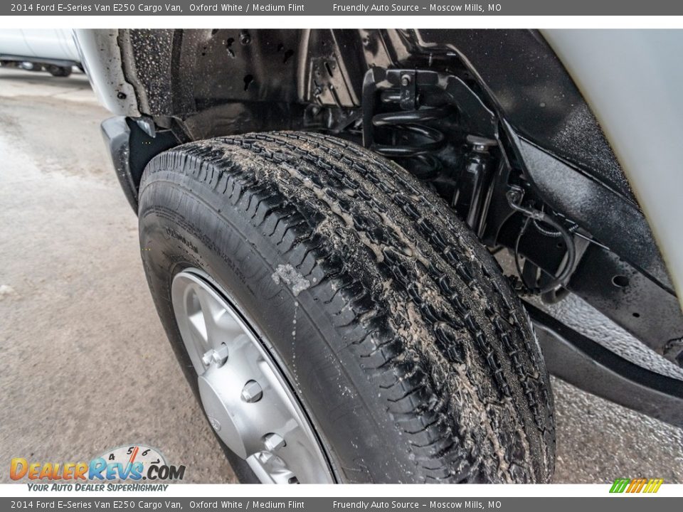 2014 Ford E-Series Van E250 Cargo Van Oxford White / Medium Flint Photo #15