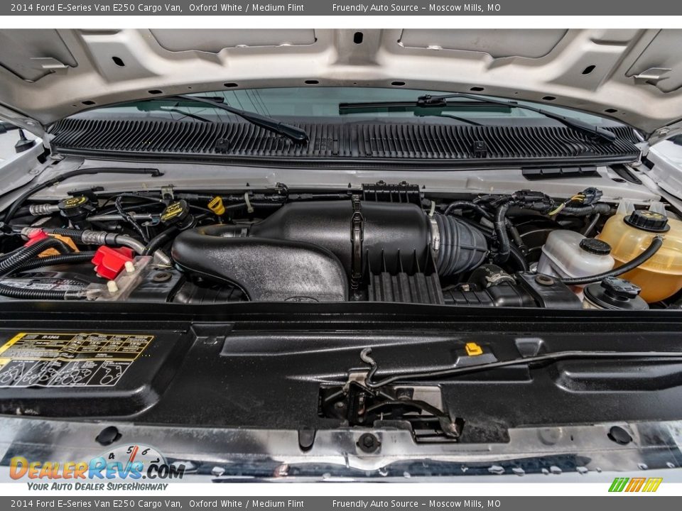 2014 Ford E-Series Van E250 Cargo Van Oxford White / Medium Flint Photo #16