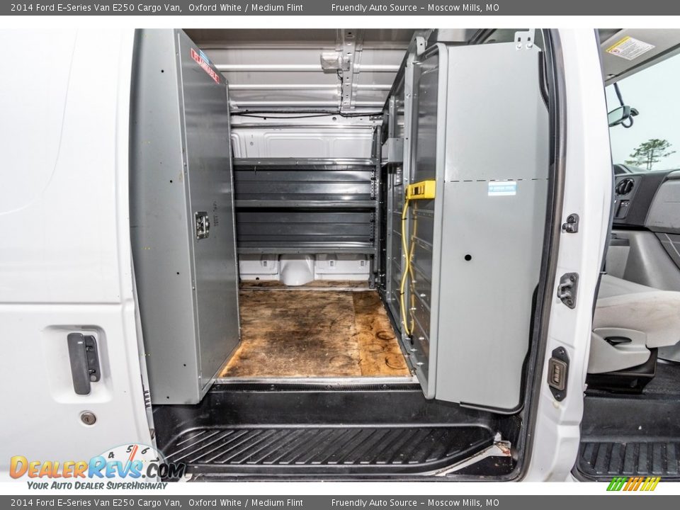 2014 Ford E-Series Van E250 Cargo Van Oxford White / Medium Flint Photo #17