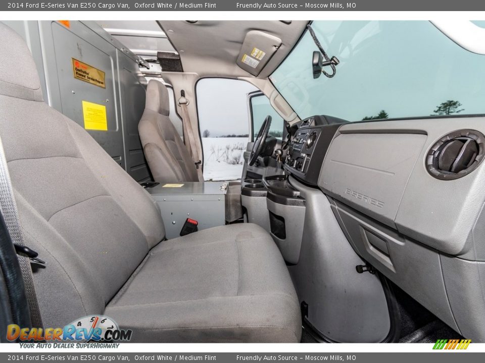 2014 Ford E-Series Van E250 Cargo Van Oxford White / Medium Flint Photo #32