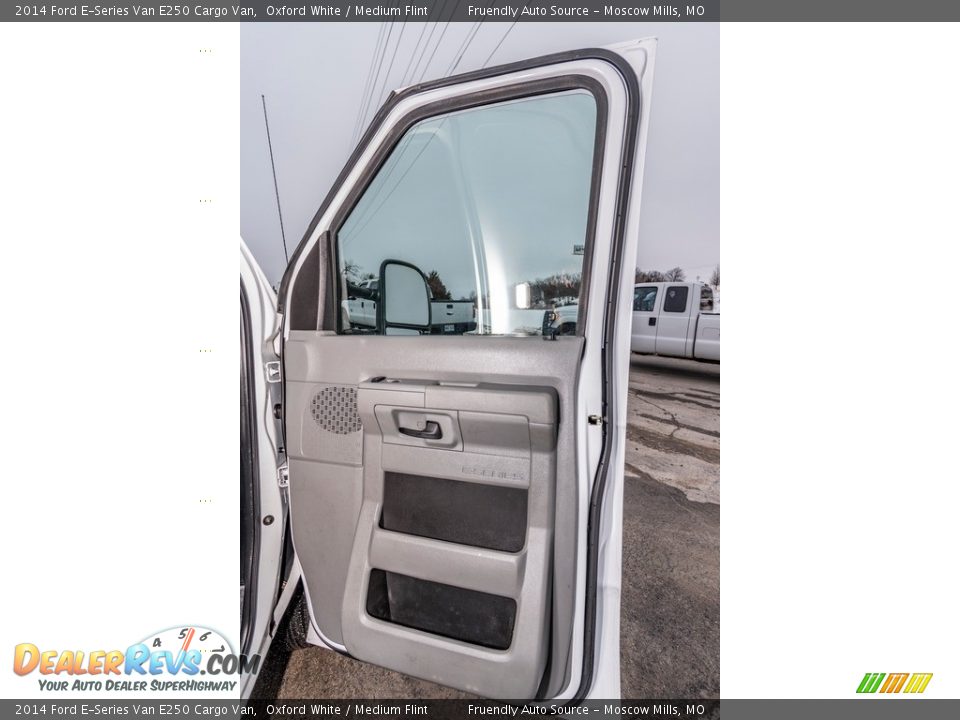 2014 Ford E-Series Van E250 Cargo Van Oxford White / Medium Flint Photo #34