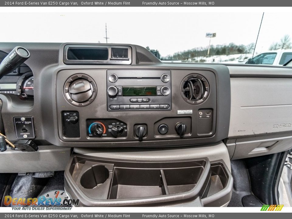 2014 Ford E-Series Van E250 Cargo Van Oxford White / Medium Flint Photo #36