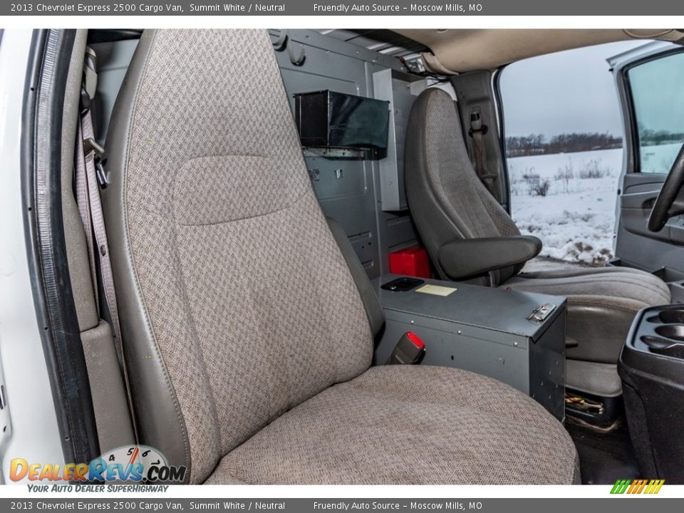 2013 Chevrolet Express 2500 Cargo Van Summit White / Neutral Photo #36