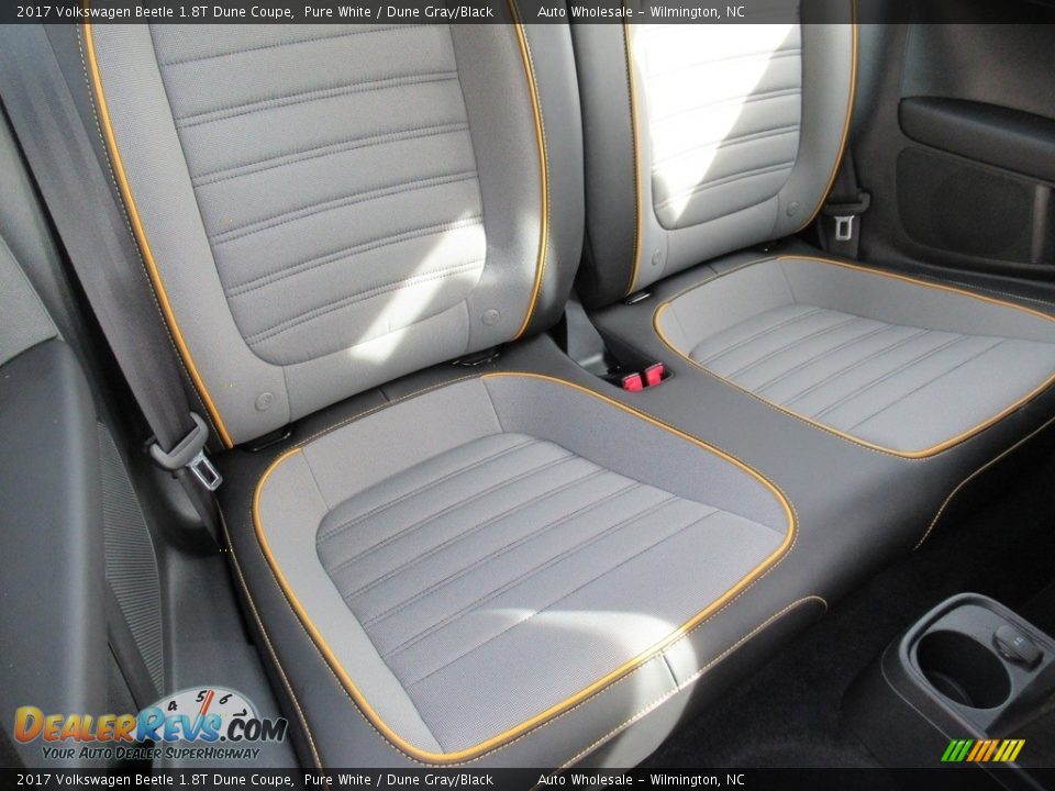 2017 Volkswagen Beetle 1.8T Dune Coupe Pure White / Dune Gray/Black Photo #14