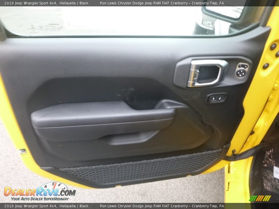 2019 Jeep Wrangler Sport 4x4 Hellayella / Black Photo #14