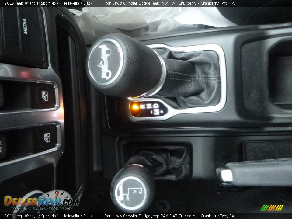 2019 Jeep Wrangler Sport 4x4 Shifter Photo #20