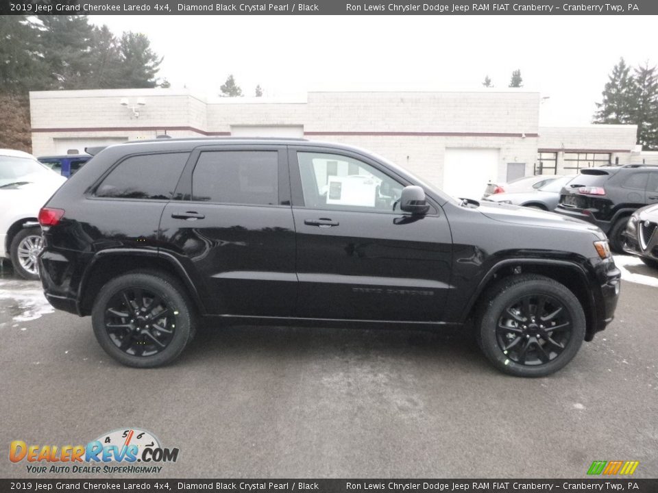 Diamond Black Crystal Pearl 2019 Jeep Grand Cherokee Laredo 4x4 Photo #7