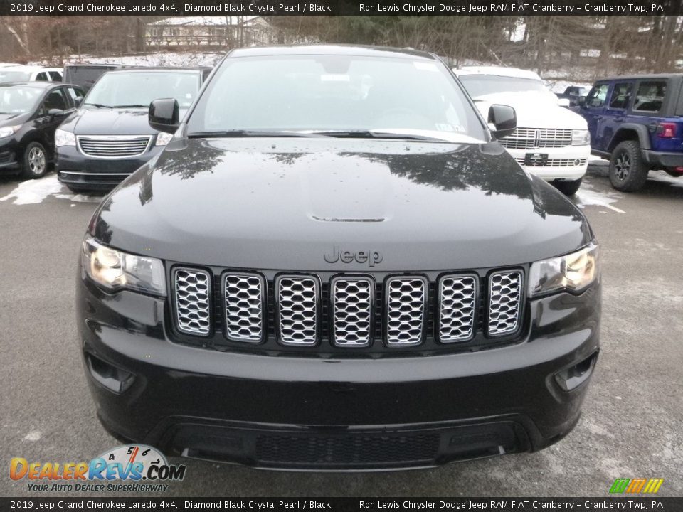 2019 Jeep Grand Cherokee Laredo 4x4 Diamond Black Crystal Pearl / Black Photo #9