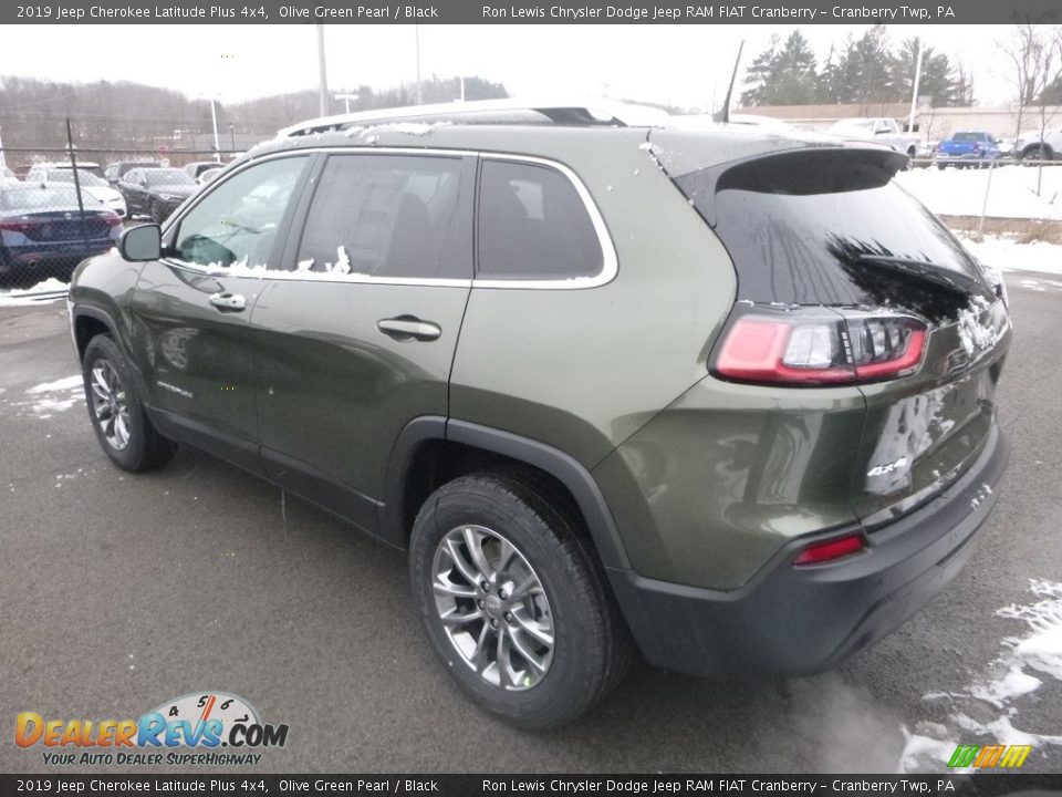 2019 Jeep Cherokee Latitude Plus 4x4 Olive Green Pearl / Black Photo #3