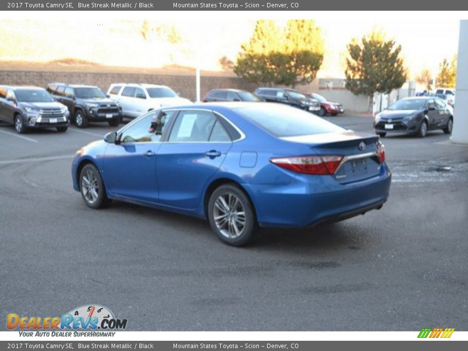 2017 Toyota Camry SE Blue Streak Metallic / Black Photo #4