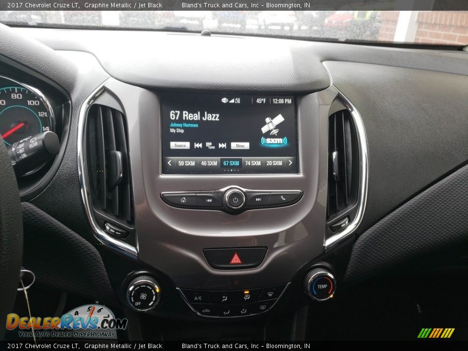 2017 Chevrolet Cruze LT Graphite Metallic / Jet Black Photo #16