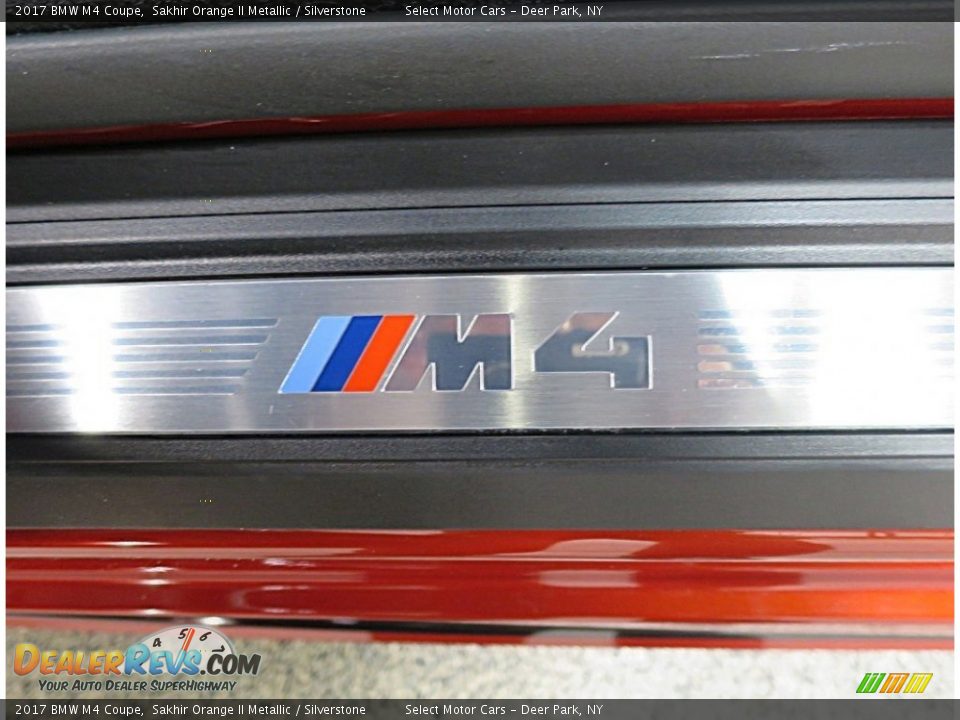 2017 BMW M4 Coupe Logo Photo #17