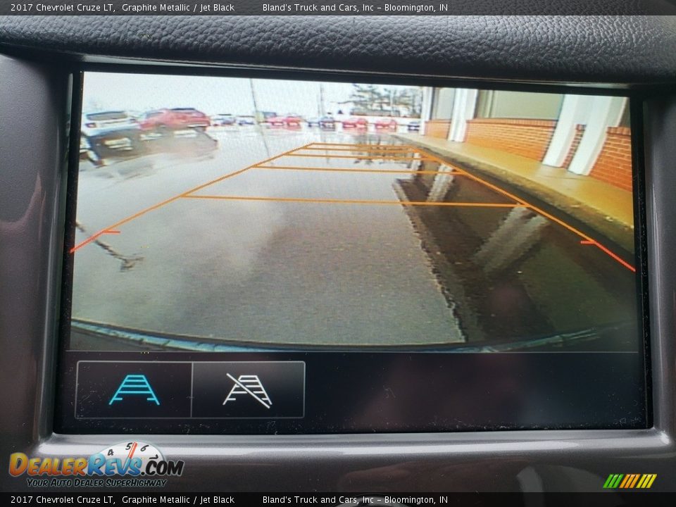 2017 Chevrolet Cruze LT Graphite Metallic / Jet Black Photo #17