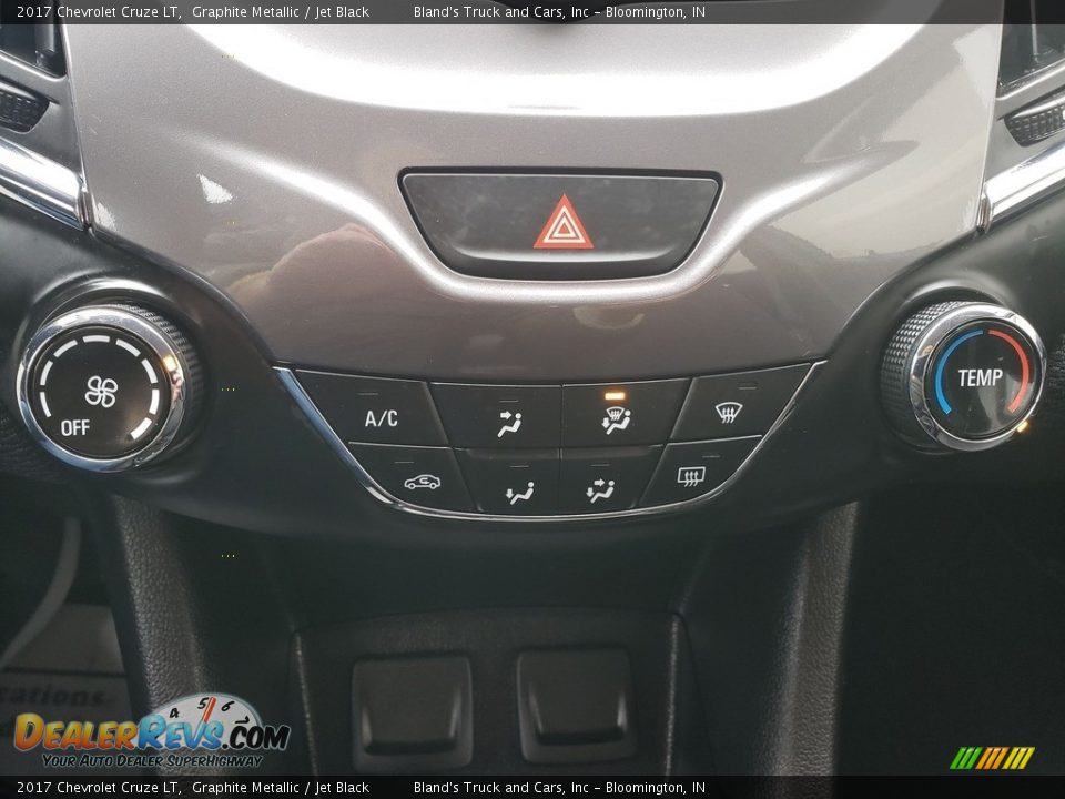 2017 Chevrolet Cruze LT Graphite Metallic / Jet Black Photo #20