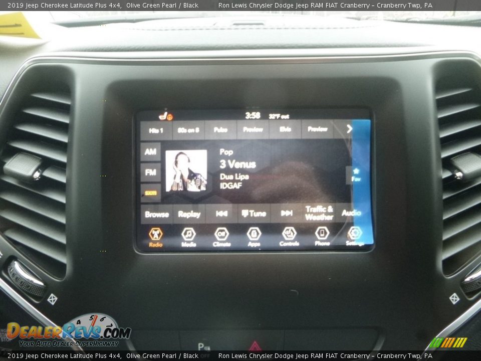 2019 Jeep Cherokee Latitude Plus 4x4 Olive Green Pearl / Black Photo #16