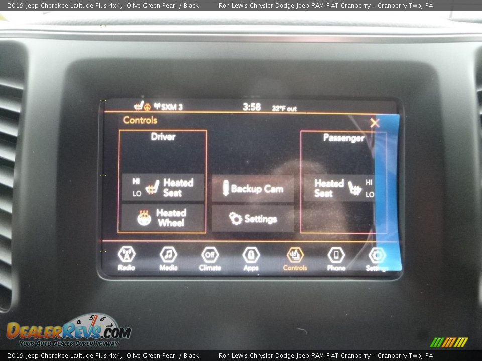 2019 Jeep Cherokee Latitude Plus 4x4 Olive Green Pearl / Black Photo #17