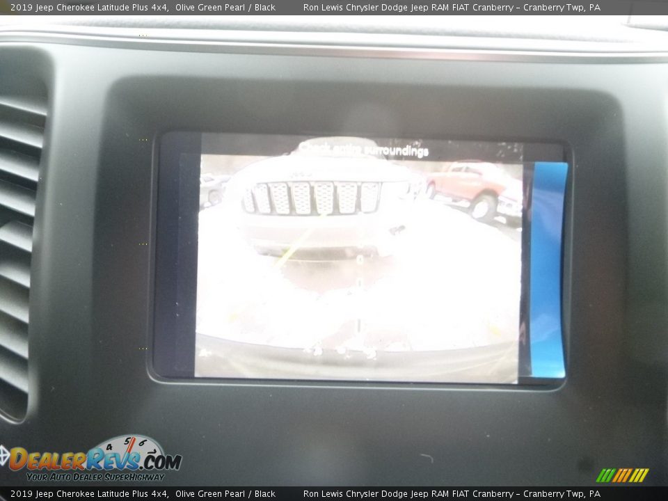 2019 Jeep Cherokee Latitude Plus 4x4 Olive Green Pearl / Black Photo #18