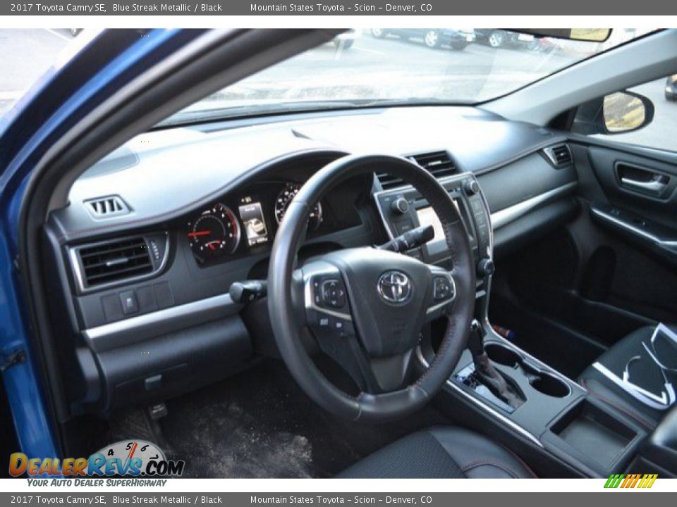2017 Toyota Camry SE Blue Streak Metallic / Black Photo #10