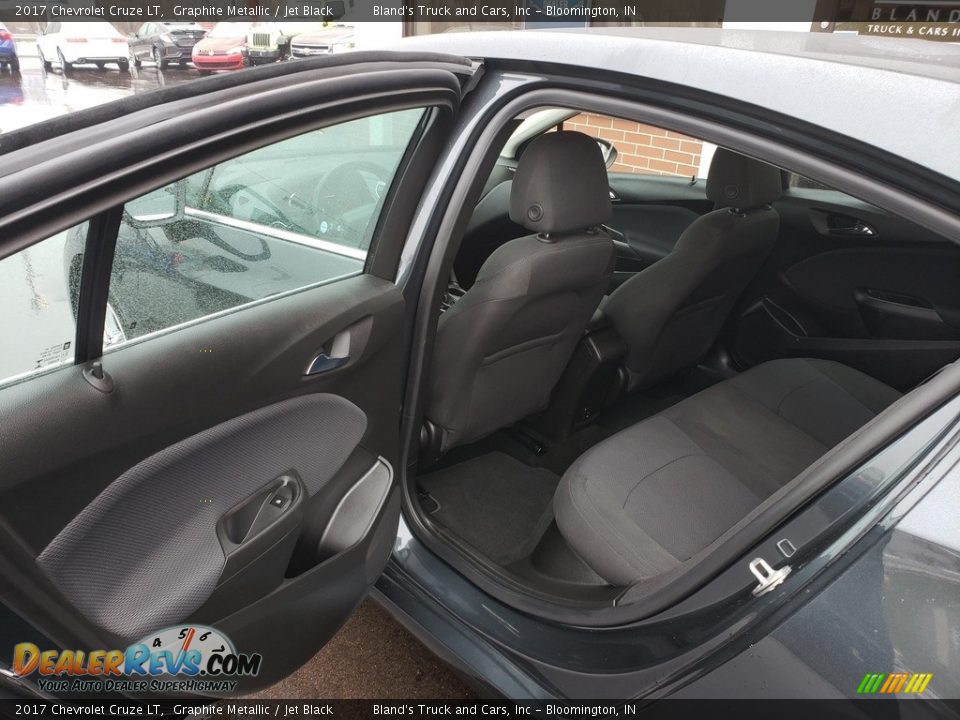 2017 Chevrolet Cruze LT Graphite Metallic / Jet Black Photo #25