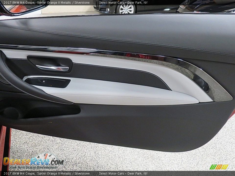 Door Panel of 2017 BMW M4 Coupe Photo #25
