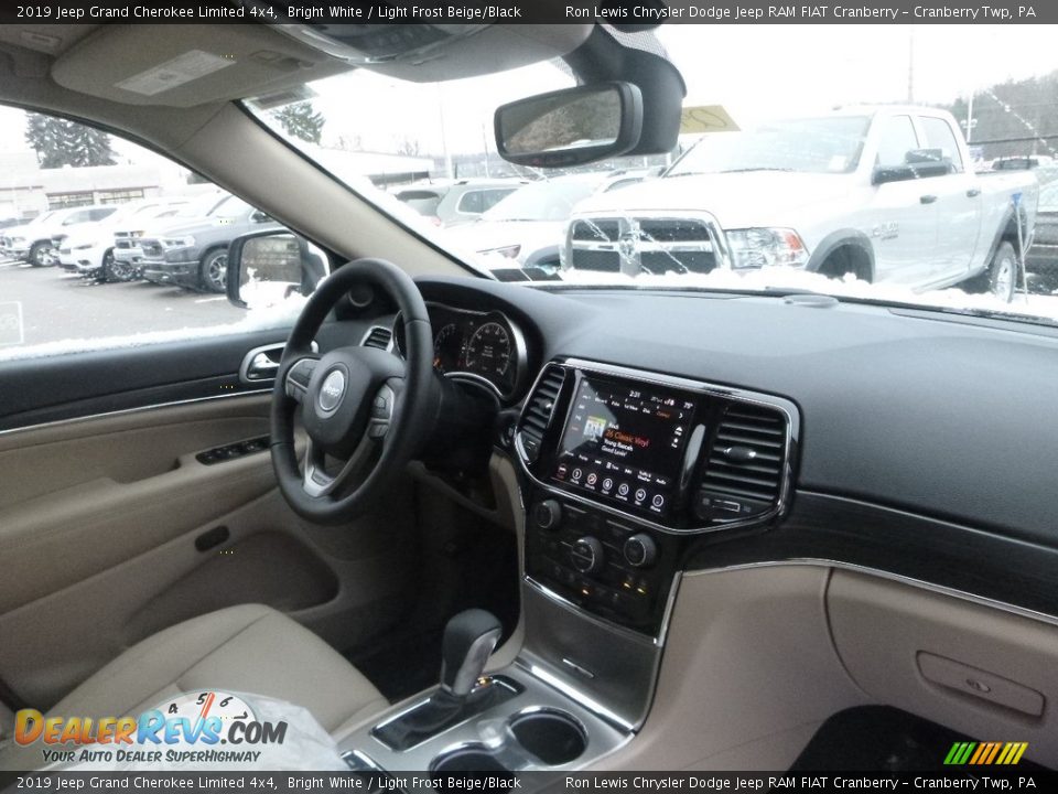 2019 Jeep Grand Cherokee Limited 4x4 Bright White / Light Frost Beige/Black Photo #11