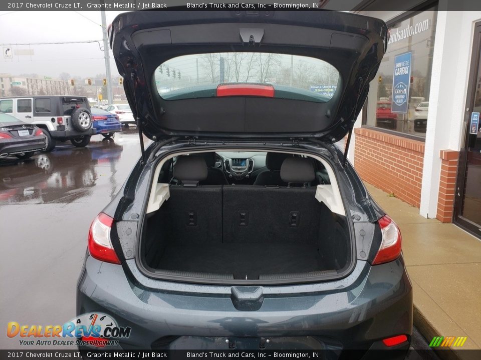 2017 Chevrolet Cruze LT Graphite Metallic / Jet Black Photo #34