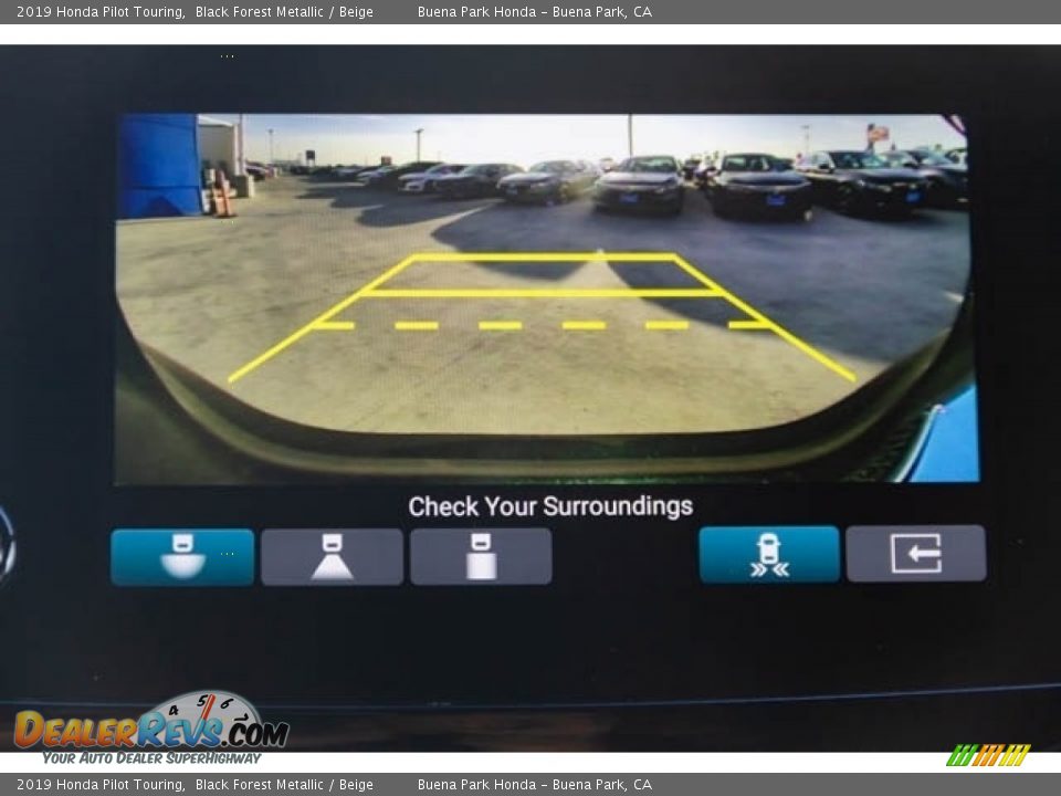 2019 Honda Pilot Touring Black Forest Metallic / Beige Photo #15
