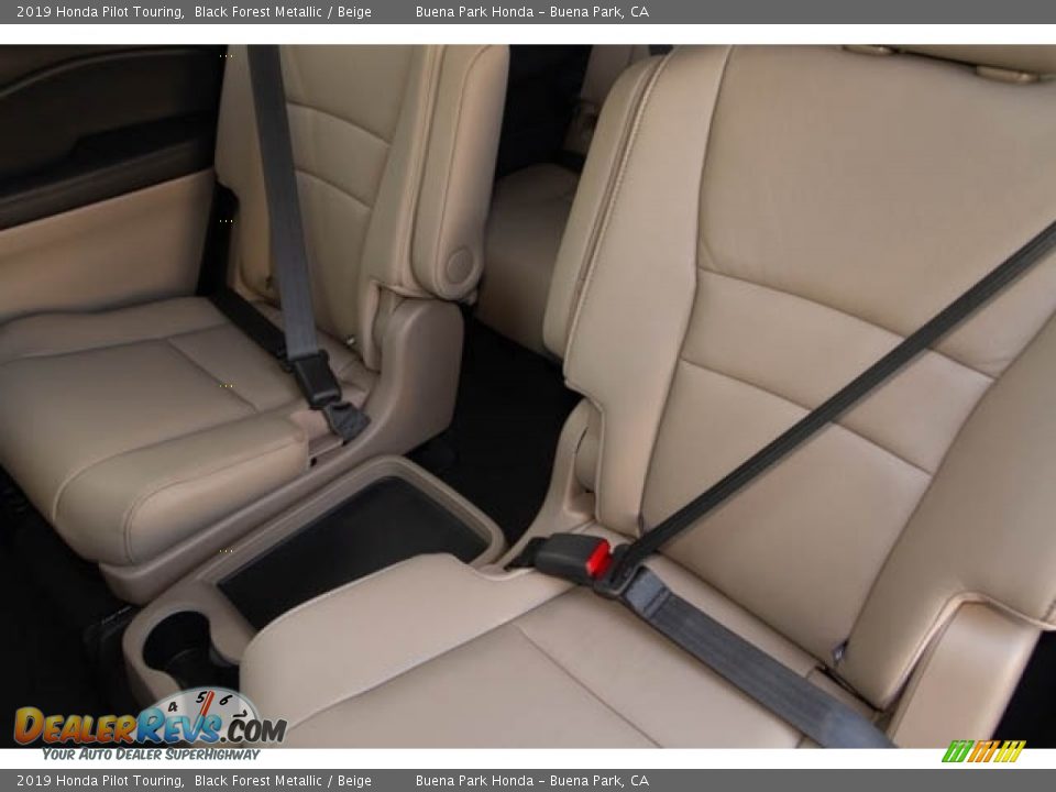 Rear Seat of 2019 Honda Pilot Touring Photo #29