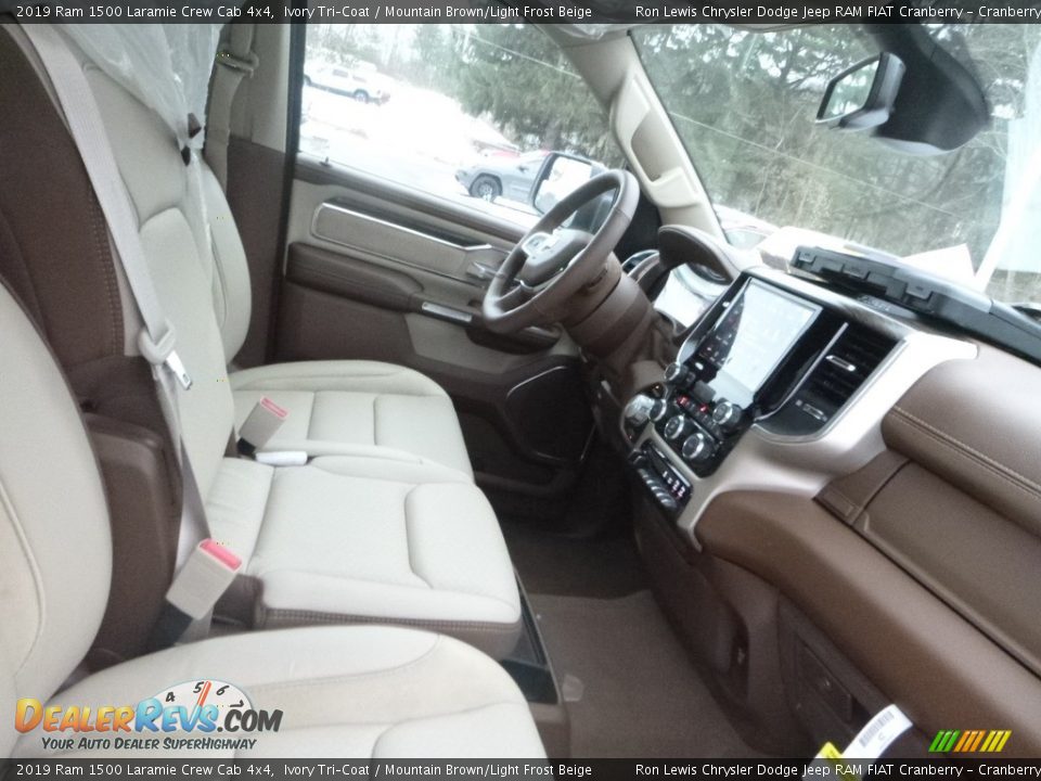 Front Seat of 2019 Ram 1500 Laramie Crew Cab 4x4 Photo #11