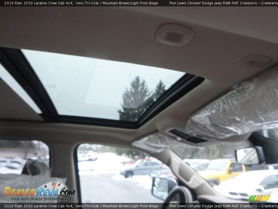 2019 Ram 1500 Laramie Crew Cab 4x4 Ivory Tri–Coat / Mountain Brown/Light Frost Beige Photo #12