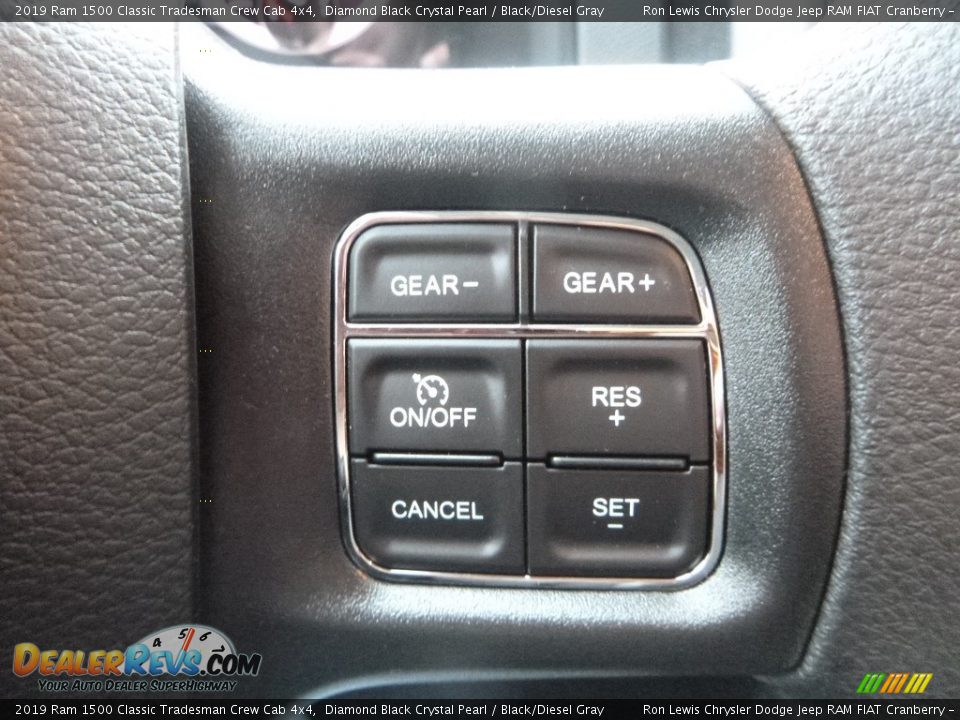 2019 Ram 1500 Classic Tradesman Crew Cab 4x4 Diamond Black Crystal Pearl / Black/Diesel Gray Photo #16