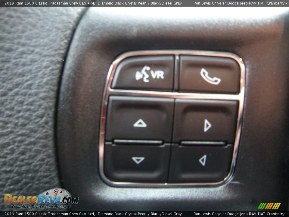 2019 Ram 1500 Classic Tradesman Crew Cab 4x4 Diamond Black Crystal Pearl / Black/Diesel Gray Photo #17